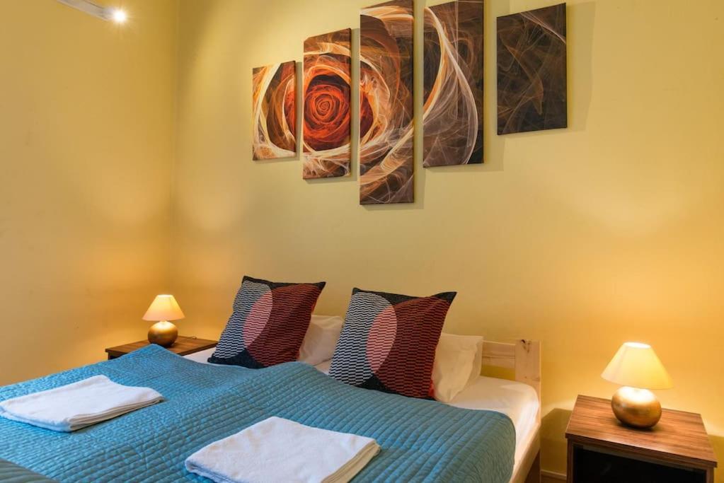 Big Cosy Retro Apt, Free Parking, 15Min Oldtown & Kazimierz - By Homelike Krakow Luaran gambar